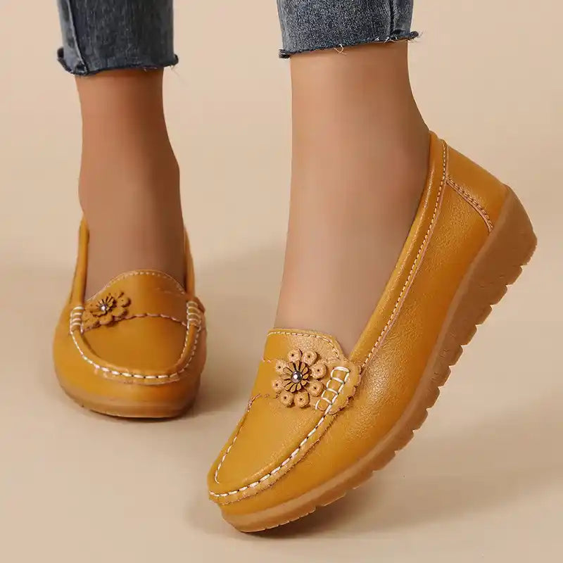 Women's soft sole comfortable leather shoes